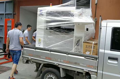 嘉興客戶SMT設(shè)備專車送貨，貨到上門安裝調(diào)試