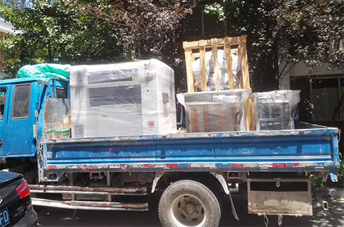 淮南客戶SMT設(shè)備專車(chē)送貨，貨到上門(mén)安裝調(diào)試