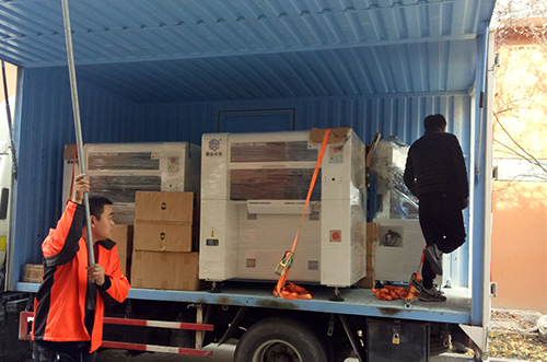 嘉善客戶SMT設(shè)備專車送貨，貨到上門安裝調(diào)試