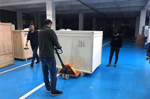 蚌埠客戶SMT設(shè)備專車送貨，貨到上門安裝調(diào)試